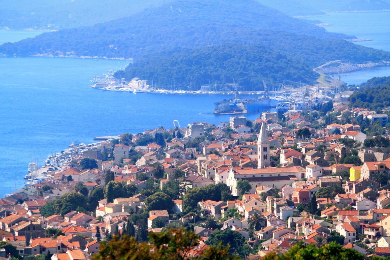 Rooms With A Parking Space Mali Losinj Exterior photo